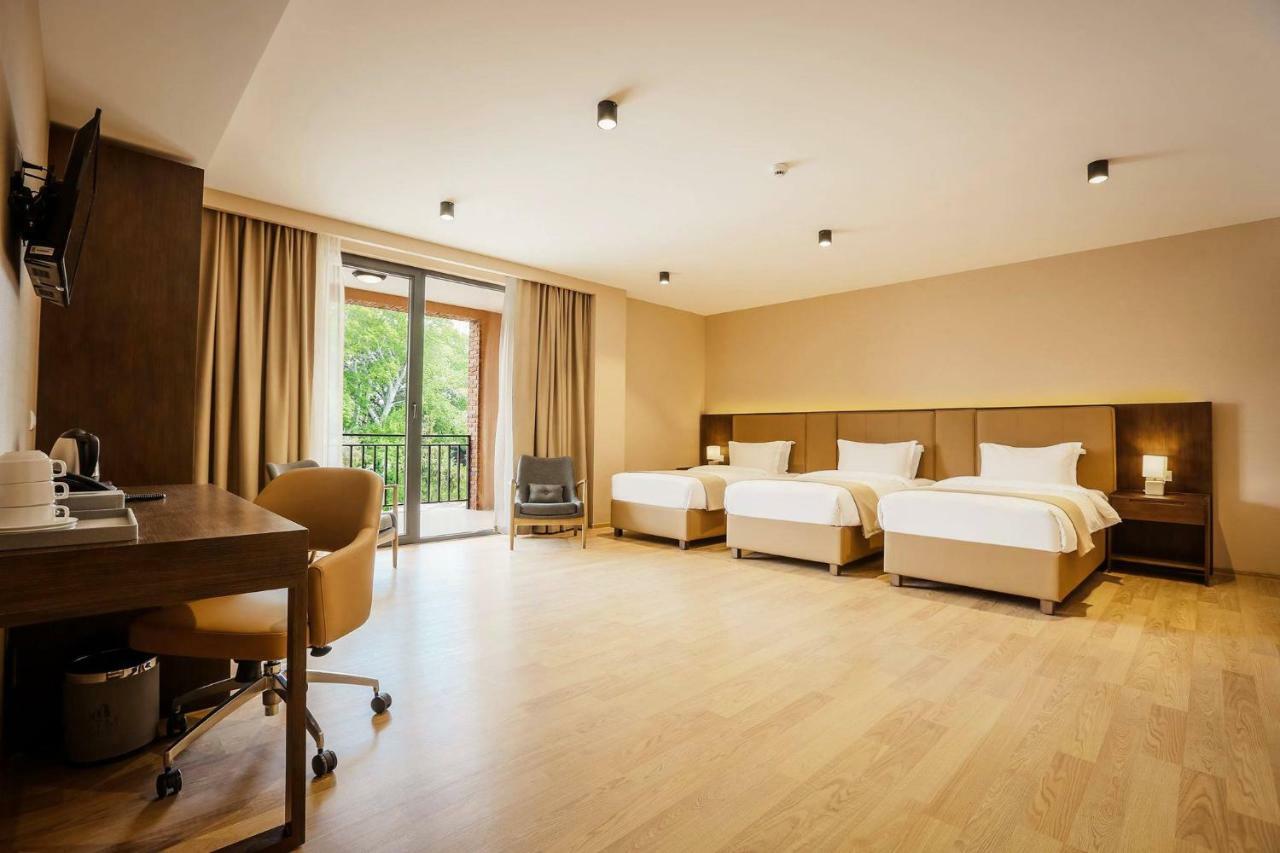 Elisi By Gtm Hotel Tbiliszi Kültér fotó
