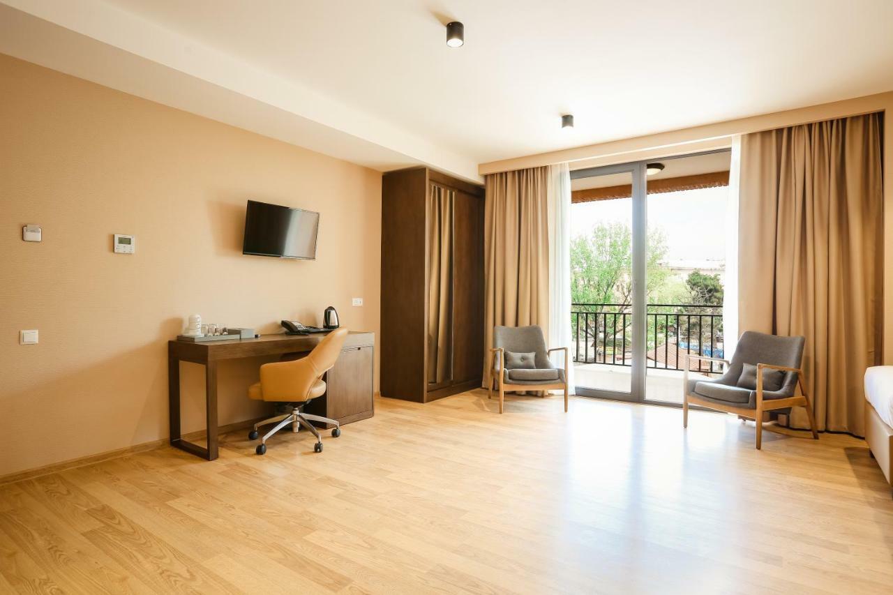 Elisi By Gtm Hotel Tbiliszi Kültér fotó